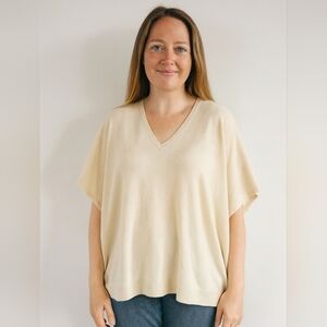 NWT Vila Milano/ Cream V-Neck Sweater/ Size US XL